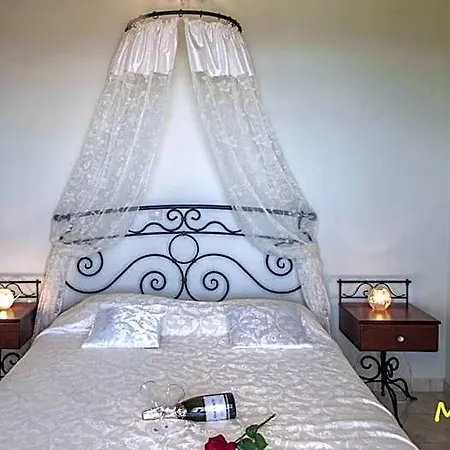 Hotel Monambeles Dilinata